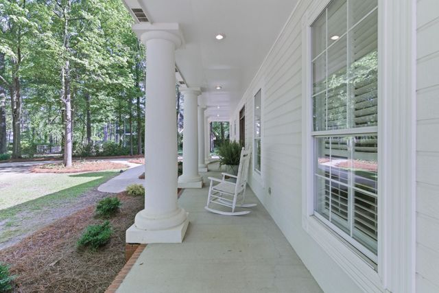 89 Twin Oaks Trace, Hattiesburg, MS 39402