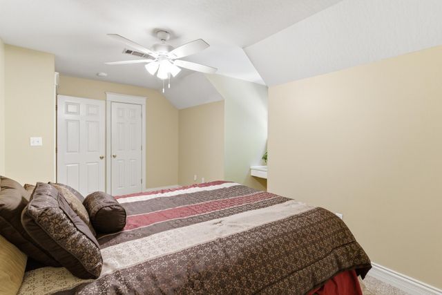 89 Twin Oaks Trace, Hattiesburg, MS 39402
