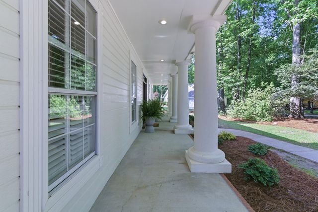 89 Twin Oaks Trace, Hattiesburg, MS 39402