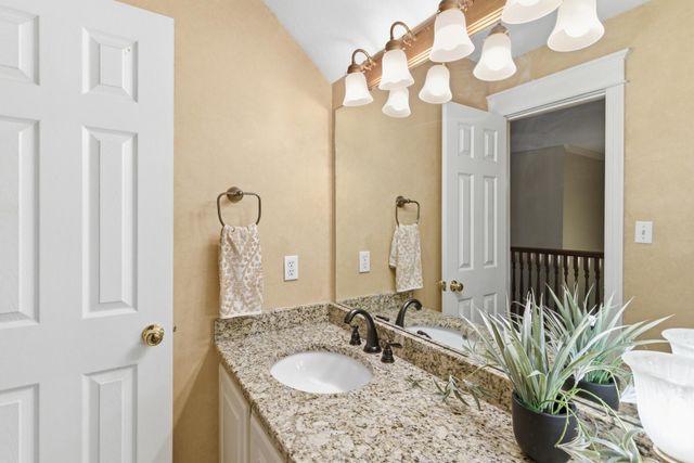 89 Twin Oaks Trace, Hattiesburg, MS 39402