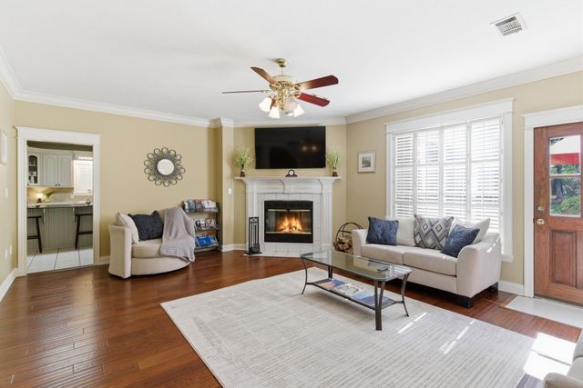 89 Twin Oaks Trace, Hattiesburg, MS 39402