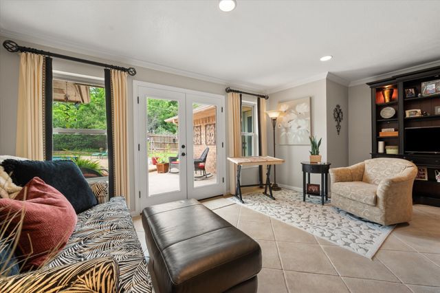 5805 Klinger Road, Arlington, TX 76016