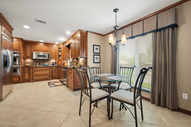 5805 Klinger Road, Arlington, TX 76016