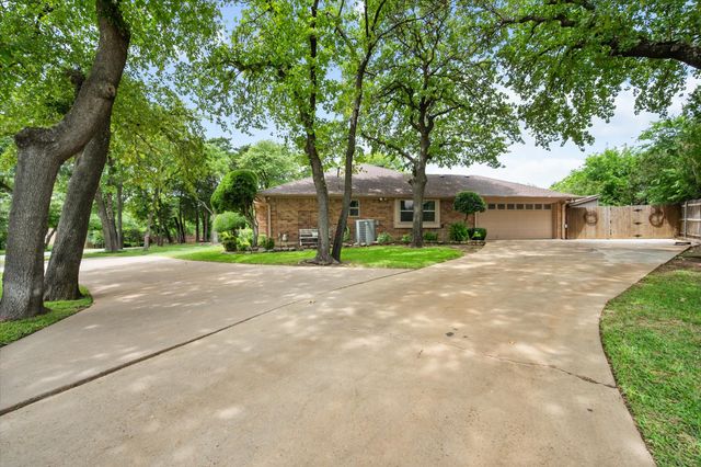5805 Klinger Road, Arlington, TX 76016