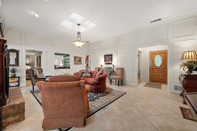 5805 Klinger Road, Arlington, TX 76016