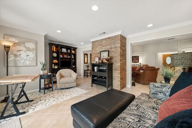 5805 Klinger Road, Arlington, TX 76016