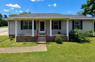 499 Belew Dr, Lawrenceburg, TN 38464