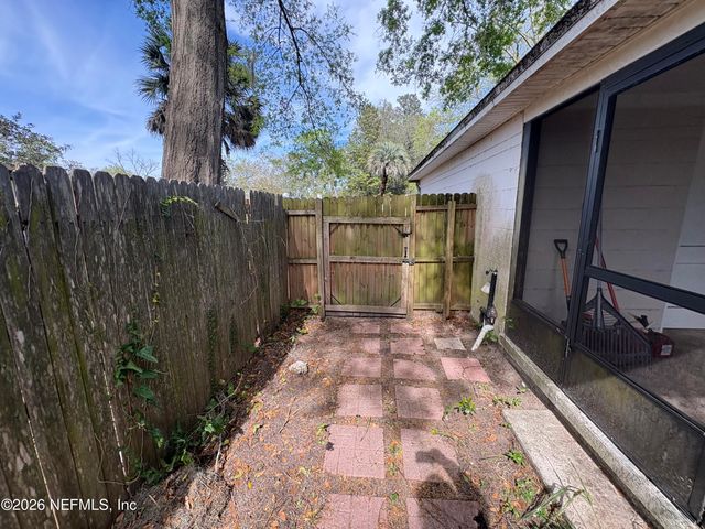 2322 WOODRIDGE Road, Jacksonville, FL 32210