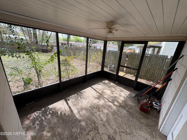 2322 WOODRIDGE Road, Jacksonville, FL 32210