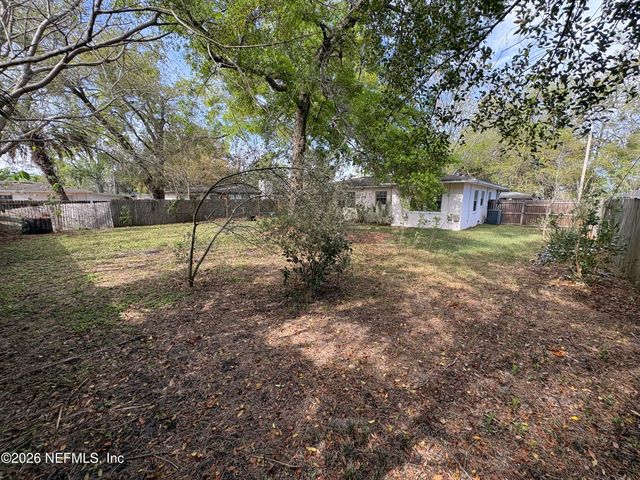 2322 WOODRIDGE Road, Jacksonville, FL 32210