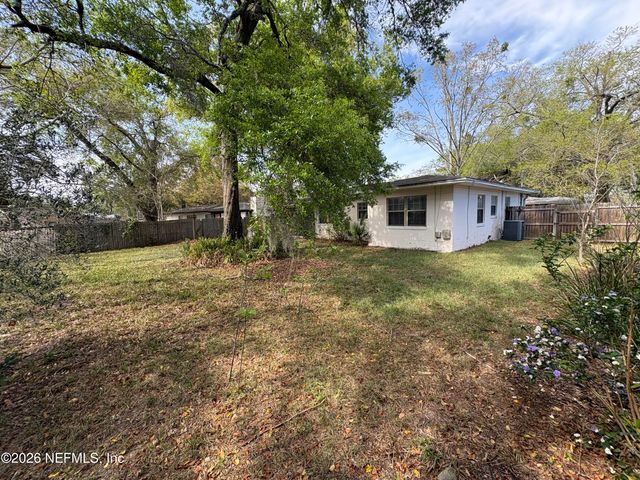 2322 WOODRIDGE Road, Jacksonville, FL 32210