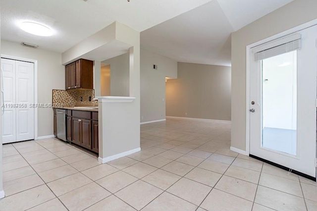 815 W Boynton Beach Blvd 10-205, Boynton Beach, FL 33426