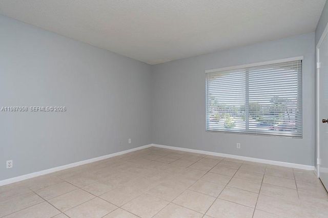 815 W Boynton Beach Blvd 10-205, Boynton Beach, FL 33426