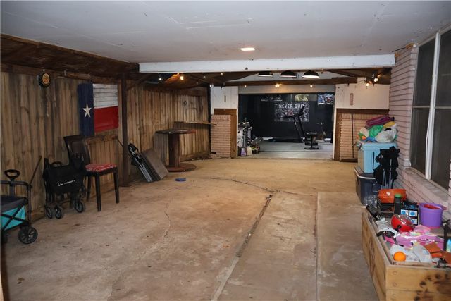 3806 Brookside Dr, Corpus Christi, TX 78410