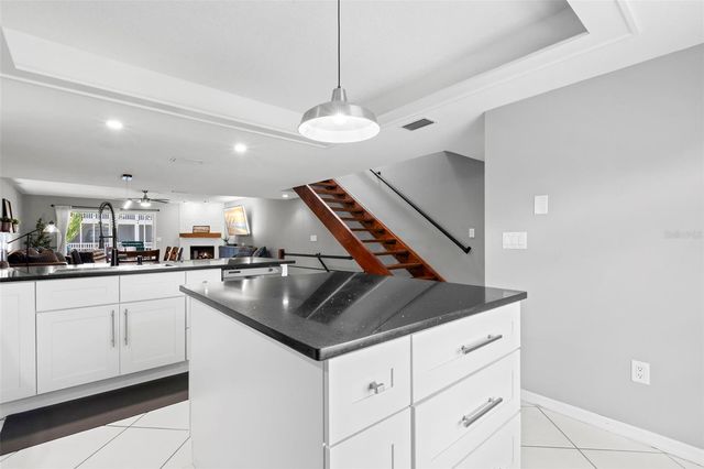 737 PINELLAS BAYWAY S 308, St Petersburg, FL 33715