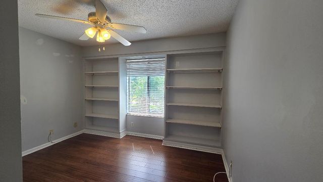 1015 Green Pine Boulevard E3, West Palm Beach, FL 33409