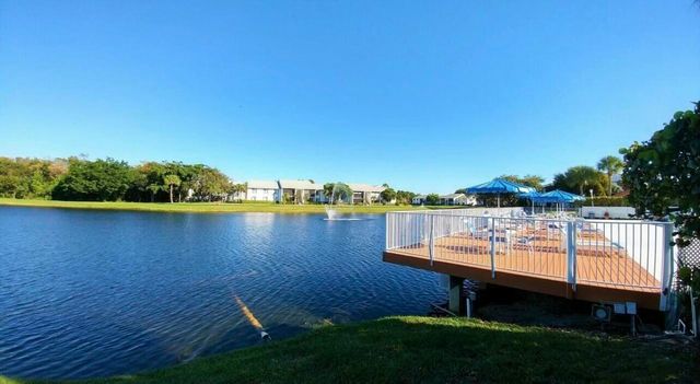 1015 Green Pine Boulevard E3, West Palm Beach, FL 33409