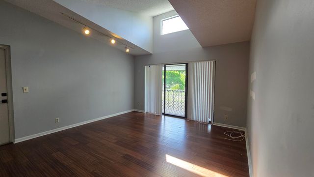 1015 Green Pine Boulevard E3, West Palm Beach, FL 33409