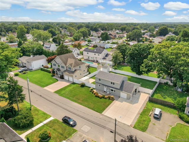 78 Osceola Avenue, Deer Park, NY 11729
