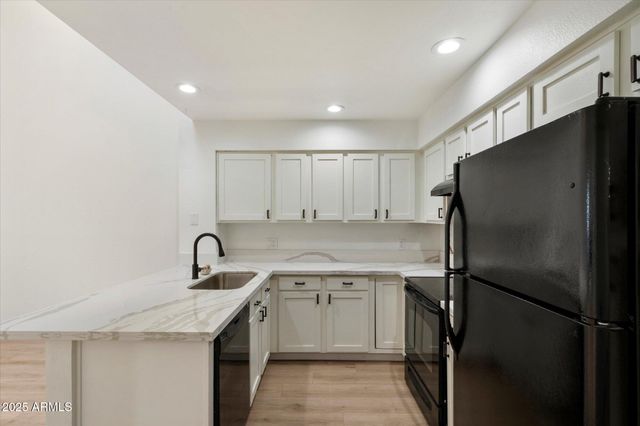 1717 E UNION HILLS Drive 1030, Phoenix, AZ 85024