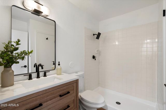 1717 E UNION HILLS Drive 1030, Phoenix, AZ 85024