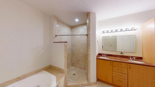 1610 Presidential Way 505, West Palm Beach, FL 33401