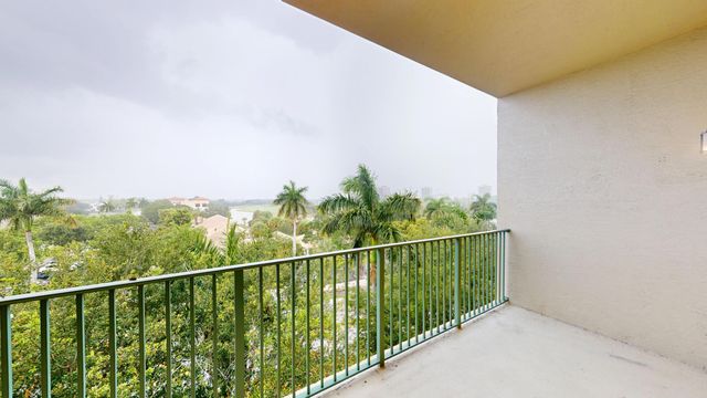 1610 Presidential Way 505, West Palm Beach, FL 33401