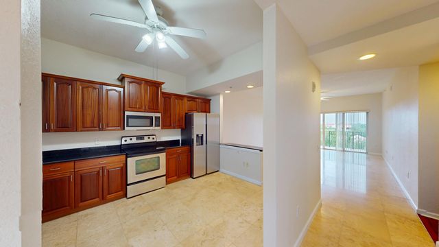 1610 Presidential Way 505, West Palm Beach, FL 33401