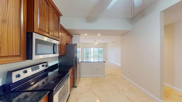 1610 Presidential Way 505, West Palm Beach, FL 33401
