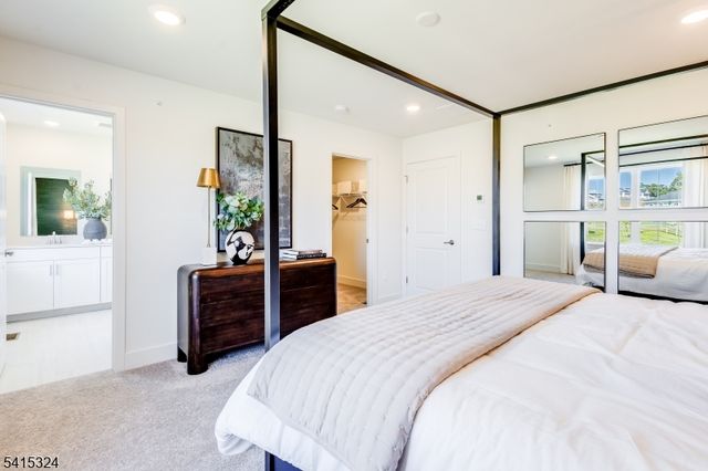 79 Eastwood Ter 79, East Hanover Twp., NJ 07936