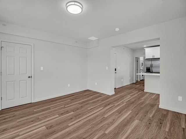 12 Alpine St 1, Worcester, MA 01610