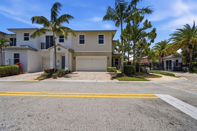 6993 Pines Circle 6993, Coconut Creek, FL 33073