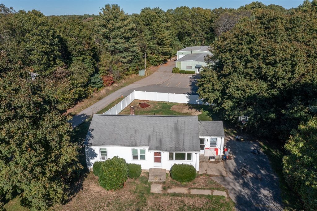 150 Gilbert St, Mansfield, MA 02048