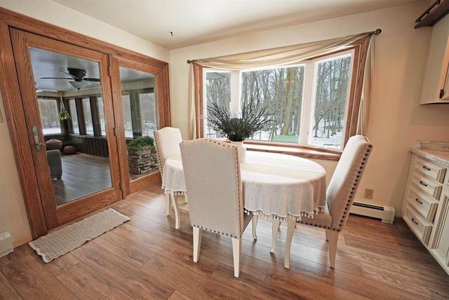 5454 NORWAY DRIVE, Pulaski, WI 54162