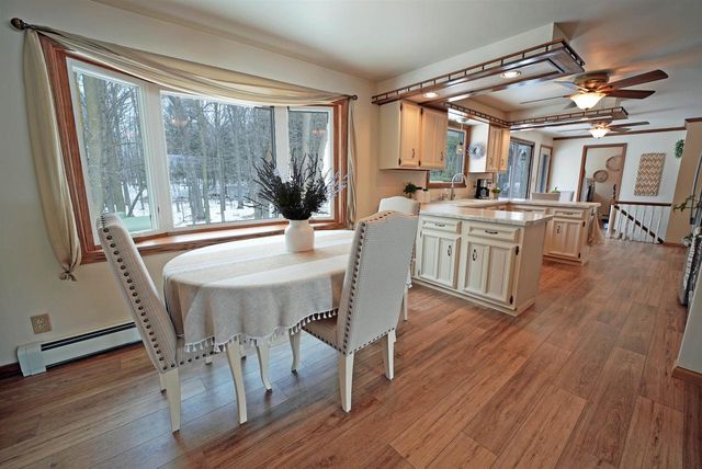 5454 NORWAY DRIVE, Pulaski, WI 54162