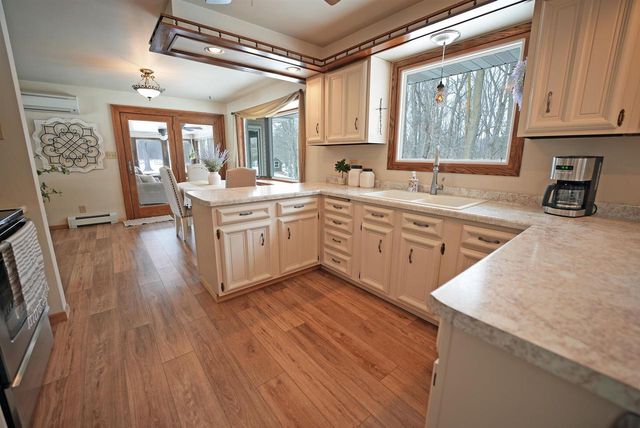 5454 NORWAY DRIVE, Pulaski, WI 54162