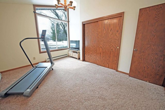 5454 NORWAY DRIVE, Pulaski, WI 54162