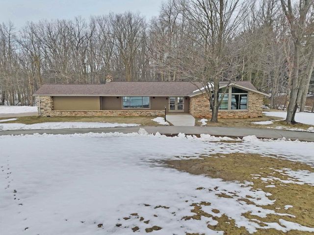 5454 NORWAY DRIVE, Pulaski, WI 54162