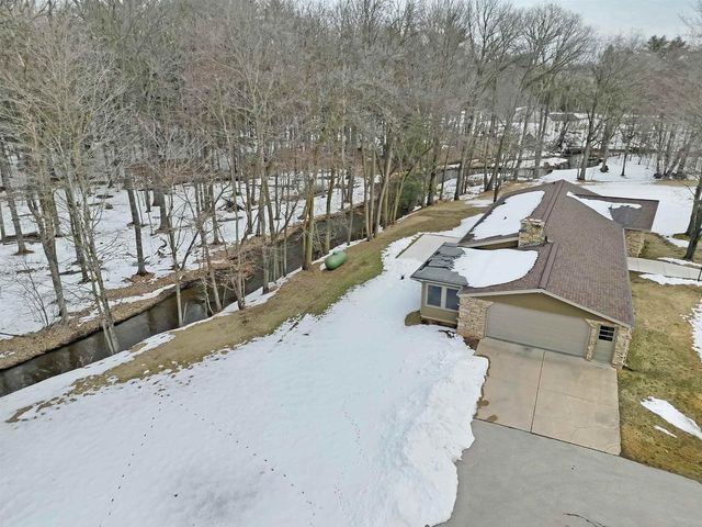 5454 NORWAY DRIVE, Pulaski, WI 54162