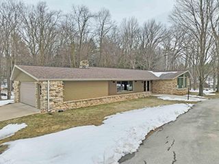 5454 NORWAY DRIVE, Pulaski, WI 54162