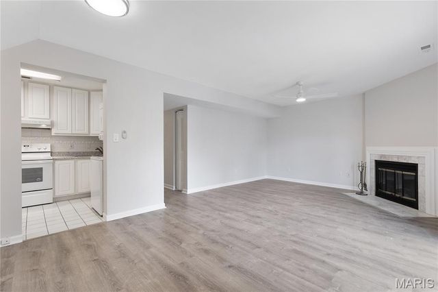 8901 Cardinal Terrace, St Louis, MO 63144