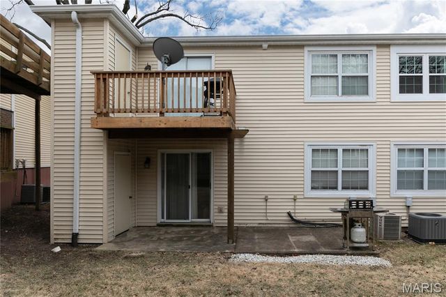 8901 Cardinal Terrace, St Louis, MO 63144