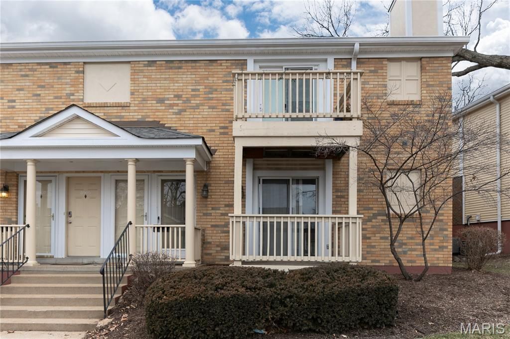 8901 Cardinal Terrace, St Louis, MO 63144