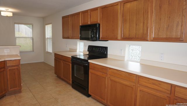 15619 Turfway, Selma, TX 78154