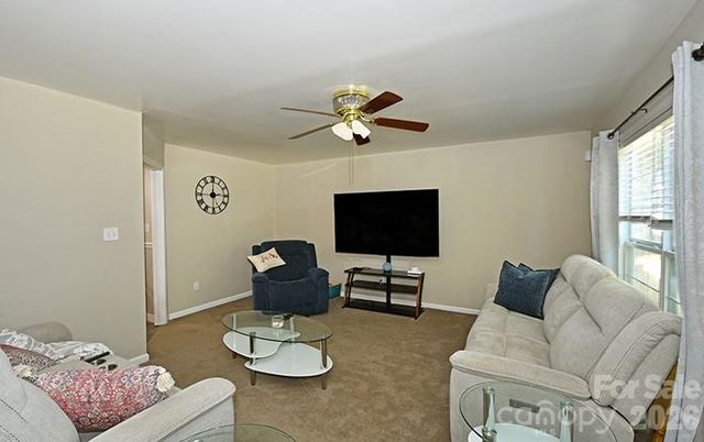 235 Crystal Circle, Mooresville, NC 28117