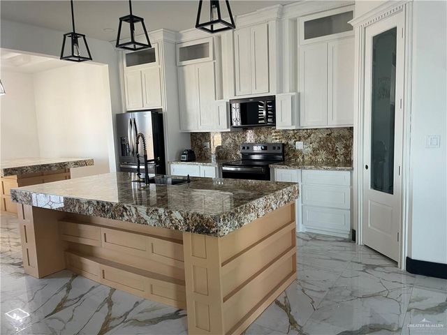 2607 Coywolf Lane, Mission, TX 78574