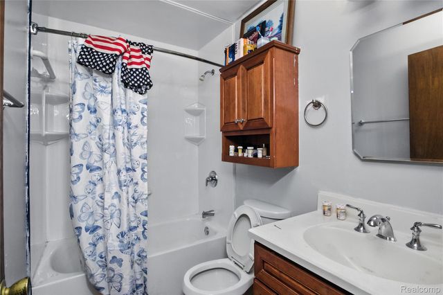 34728 Somerset Street, Westland, MI 48186