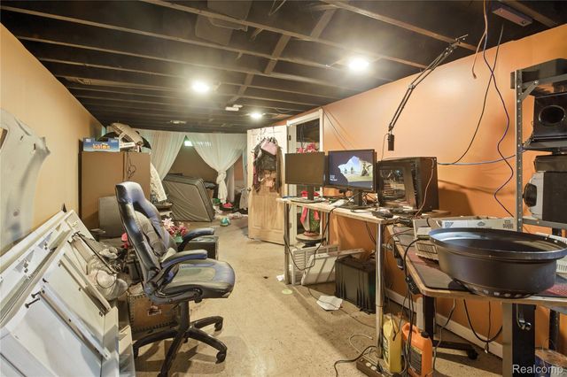 34728 Somerset Street, Westland, MI 48186