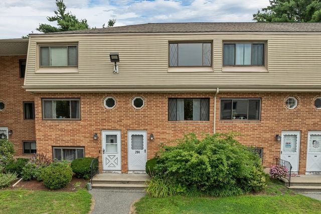 204 Farrwood Dr 204, Haverhill, MA 01835