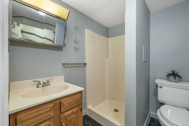 204 Farrwood Dr 204, Haverhill, MA 01835